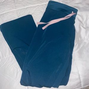 Caribbean Blue Figs scrubs - Livingston sz S/P